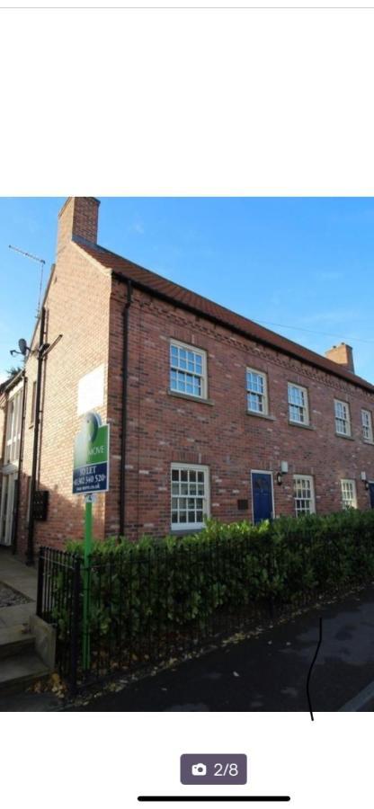 2 Bedroom Duplex Apartment Bawtry Exterior photo